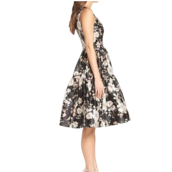 ELIZA J Floral Jacquard Fit Flare Sleeveless Black White Dress 8 - Picture 3 of 12